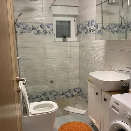 דירה With Parking Space - 25998
