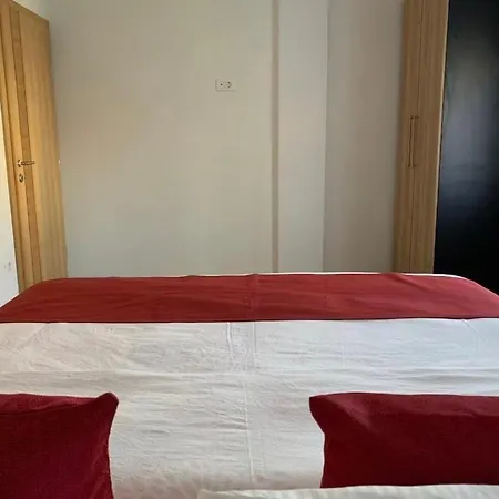 Διαμέρισμα With Parking Space - 25998